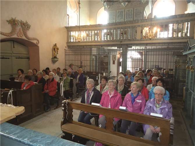 Die Eucharistiefeier wurde von einigen kfd Frauen mitgestaltet.
