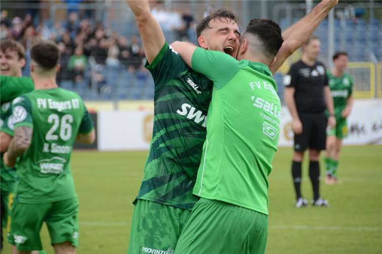 Die Euphorie im Verein und bei den Fans ist riesig.Fotos: Ulf Steffenfauseweh