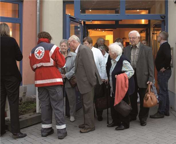 Die Evakuierten bei ihrer Ankunft am vorübergehenden Seniorendomizil Asterstein. privat