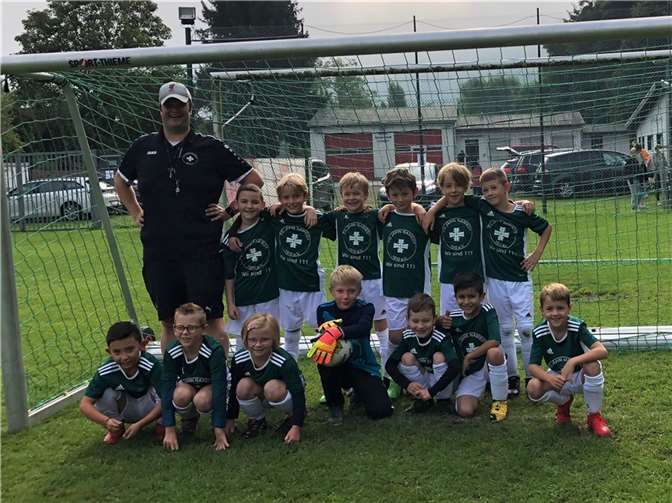 Die F-Jugend Kicker der TG Jahn Namedy. Foto: privat