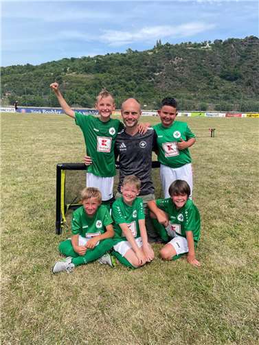 Die F-Jugend der TG Jahn Namedy hat die Saison mit einem perfekten Turnier abgeschlossen. Foto: privat