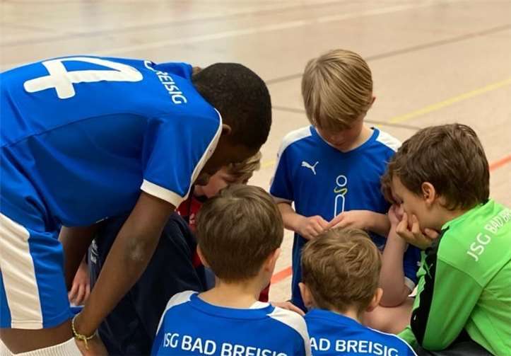 Die F1-Jugend spielte morgens in Ringen.