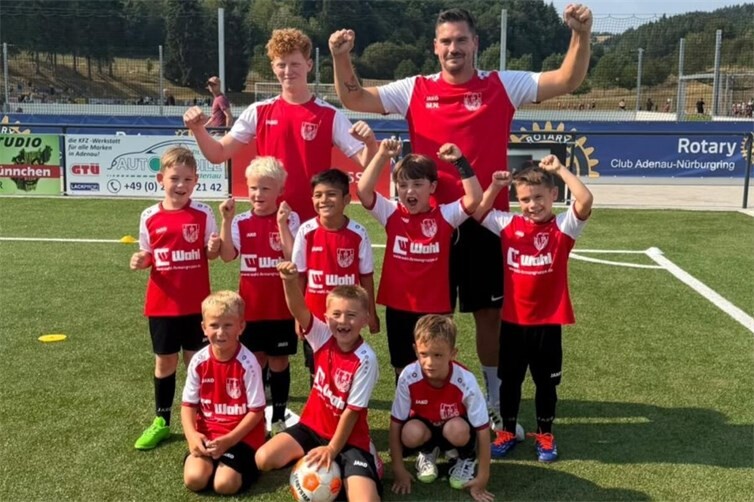 Die F2-Junioren des SV Kripp waren zu Gast beim Saisonauftakt in Adenau.