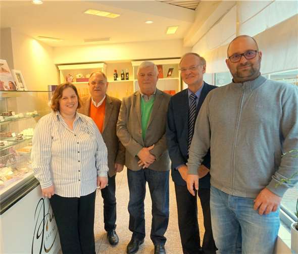 Die FDP Mitglieder statteten der Chocolaterie/Patisserie von Sabine Pauly einen Besuch ab. privat