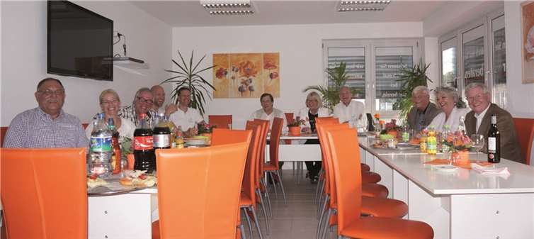 Die FDP-Ortsverbände Bendorf und Vallendar trafen sich in den Büroräumen des „Pflegedienstes Plus“. Privat