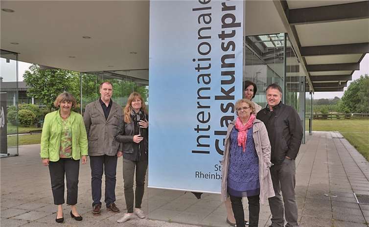 Die Fachjury trat im Glaspavillon „Hans-Schmitz-Haus“ zusammen, um über die Vergabe der Preise eins bis drei zu beraten.privat