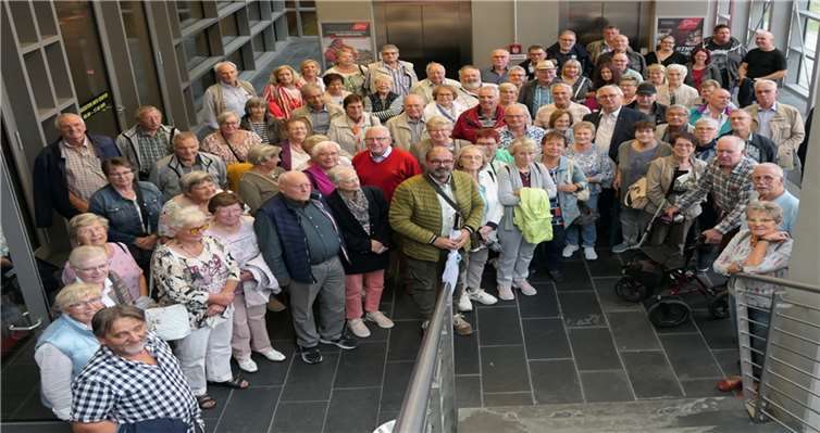 Fahrt ins Blaue Die „Fahrt ins Blaue“ führte die Kettiger Seniorinnen und Senioren zum Nürburgring. Foto: Ortsgemeinde Kettig
