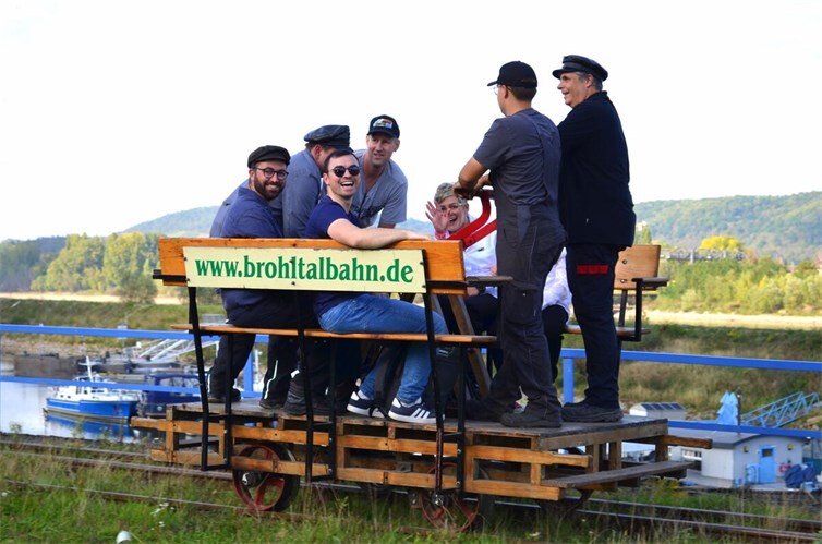 Die Fahrt mit einer Draisine machte viel Spaß.