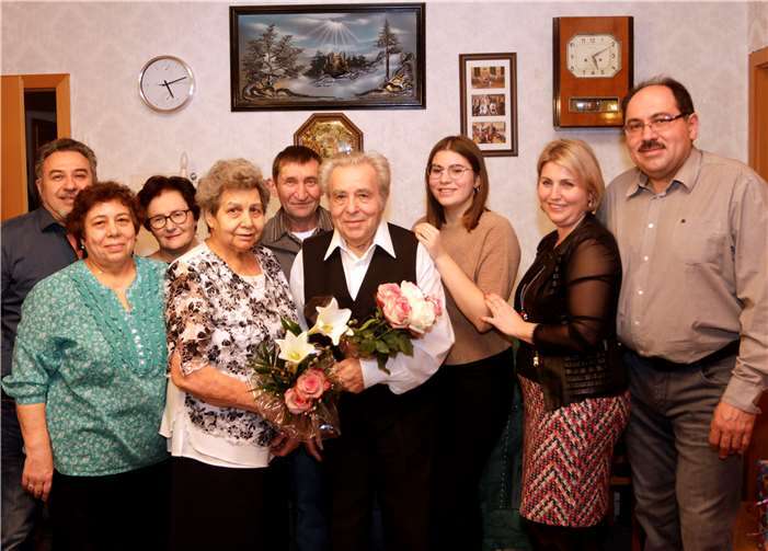 Die Familie Maurer ist inzwischen riesengroß. Fotos: SES