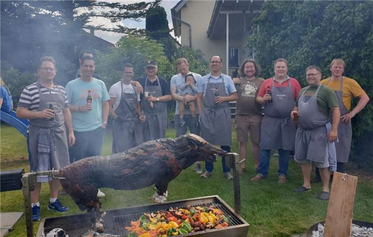 Die Familien staunten über das, was die Männer auftischten, nicht schlecht.Foto: privat
