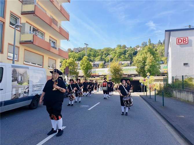 Die Fanfaren bei der Vorstädter Kirmes.  Foto: privat