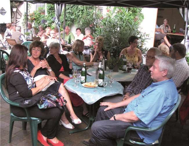 Die Fans erfreuten sich am neuen Programm; der Regen tat der guten Stimmung keinen Abbruch.privat