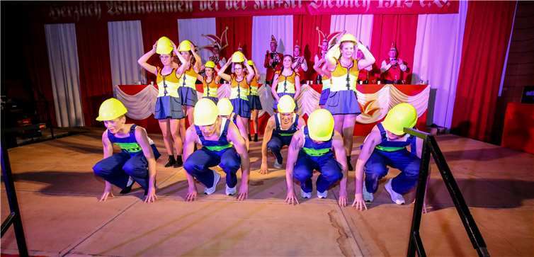 Die „Fasteleveners“ hatten es voll drauf und begeisterten das Publikum.