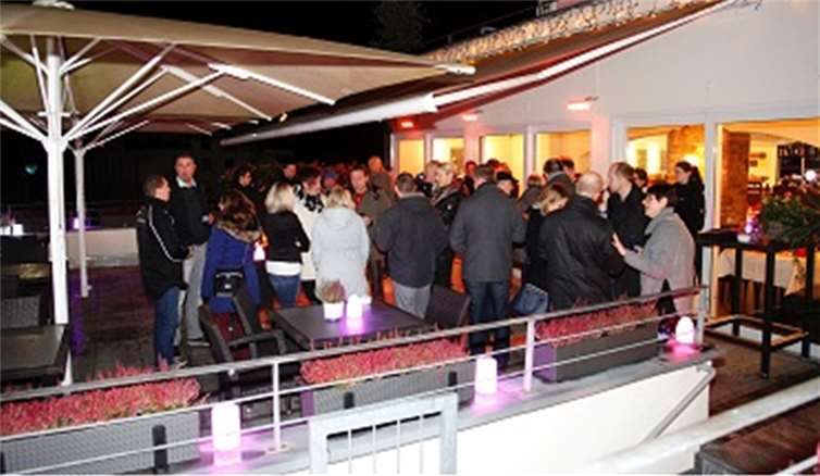 Die Feier wurde in gemütlicher Runde bis in die tiefe Nacht fortgesetzt.Privat