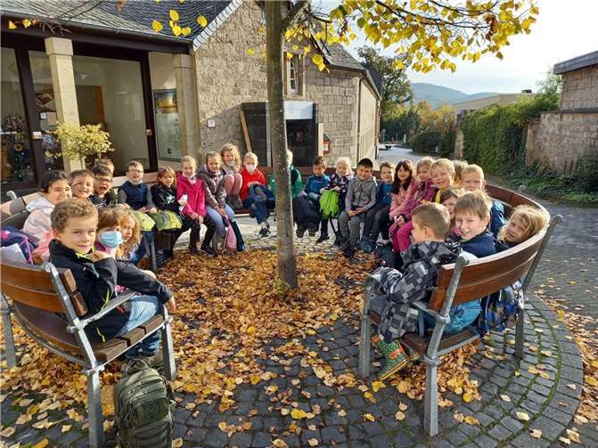 Die Ferienbetreuung der Betreuenden Grundschule der VG Mendig unternahm einen Ausflug nach Maria Laach.  Foto: privat