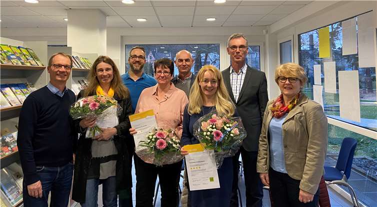 Die Ferienwohnungsbetreiber durften sich über die Auszeichnungen freuen. Foto: Tourist-Information Bad Breisig