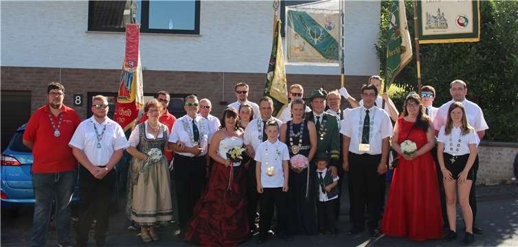 Die Festgesellschaft in Steinshardt.Foto: privat
