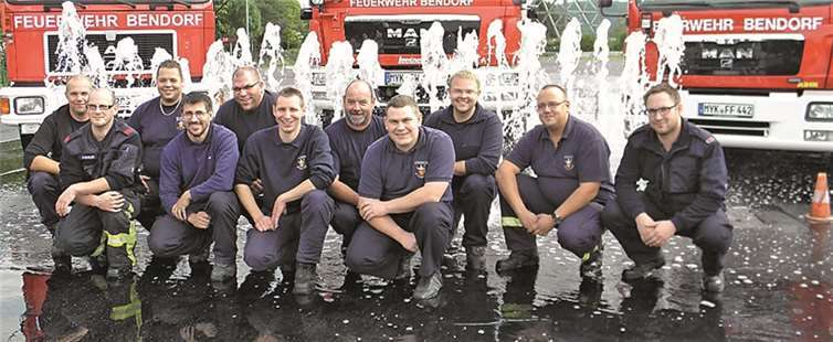 Die Feuerwehr Bendorf absolvierte ein „nasses“ Training. Frank Lohrum