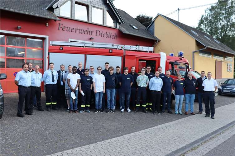 Die Feuerwehr Dieblich kan drei neue aktive Mitglieder besuchen. Quellen: Freiwillige Feuerwehr Dieblich