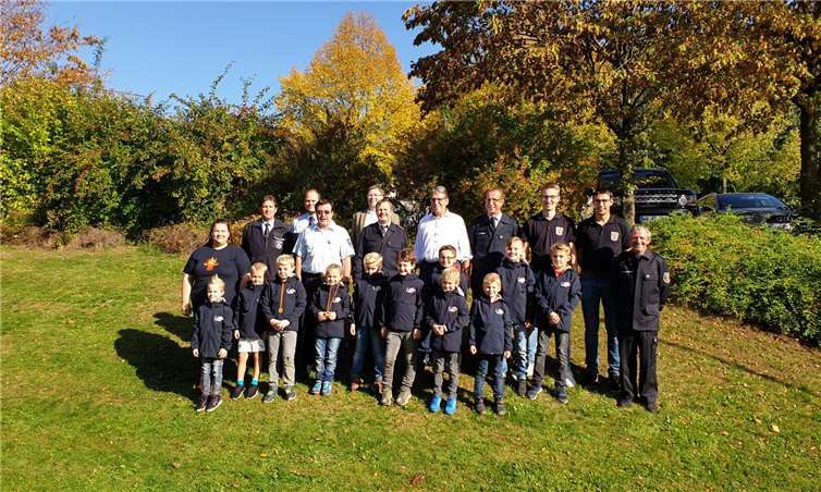 Die Feuerwehr Nomborn hat frühzeitig erkannt, wie wichtig Jugendförderarbeit ist. 15 Jahre ist es her, dass eine Abteilung Bambinis für Kinder zwischen sechs und neun Jahren gegründet wurde.Fotos: Freiwillige Feuerwehr Nomborn
