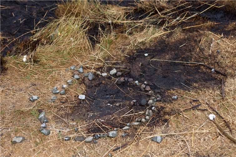 Die Feuerwehr fand Überreste der gegrillten Marshmallows.  Foto: Feuerwehr VG Puderbach