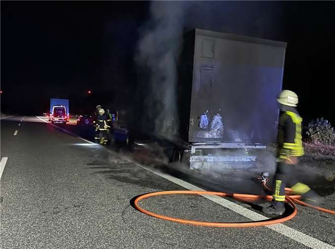 Die Feuerwehr hatte den Brand schnell unter Kontrolle.  Foto: Polizei