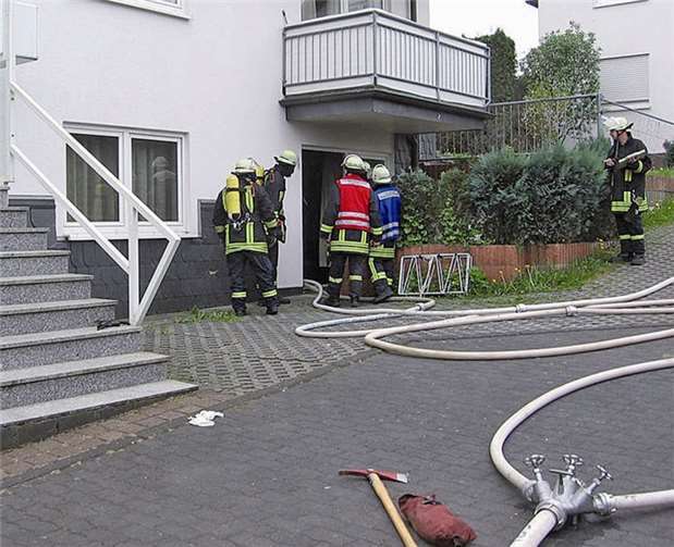 Die Feuerwehr traf schnell am Brandherd ein und löschte den Küchenbrand. PI Remagen