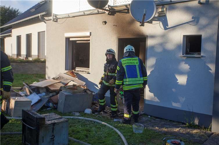 Die Feuerwehren aus Oberdreis und Puderbach wurden zu einem Brand einer Küche in Oberdreis-Lautzert gerufen.  Foto: Feuerwehr VG Puderbach/Wolfgang Tischler