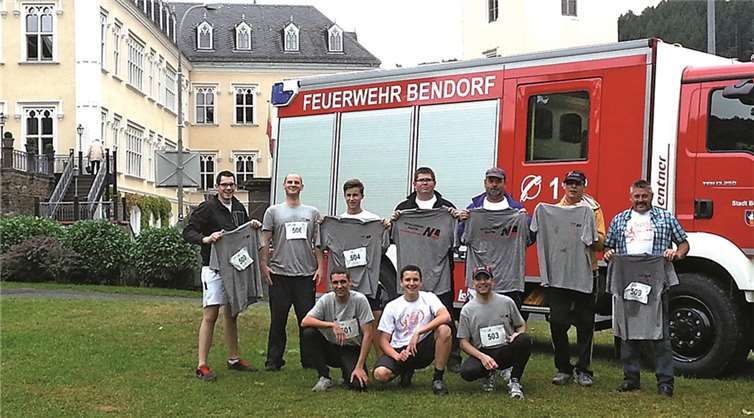 Die Feuerwehrkameraden nahmen am Benefizlauf teil. PS