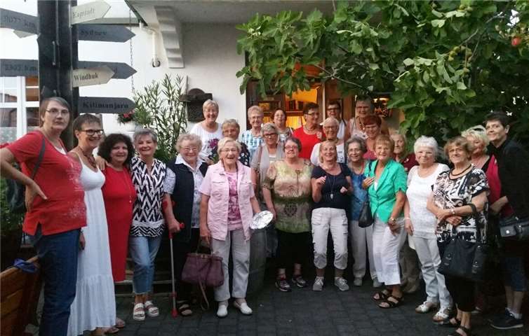 Die Fidelen Möhnen während ihres Jahresausfluges.privat