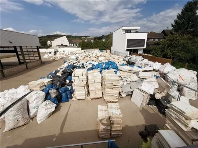 Die Firma FZ-Recycling setzt darauf Stoffkreisläufe zu schließen und für die Zukunft andere Wege für den bisherigen Abfall zu entwickeln und somit CO2 zu sparen. Hierzu entwickeln sie Maschinen, die einzelne Abfälle recyceln.Foto: privat