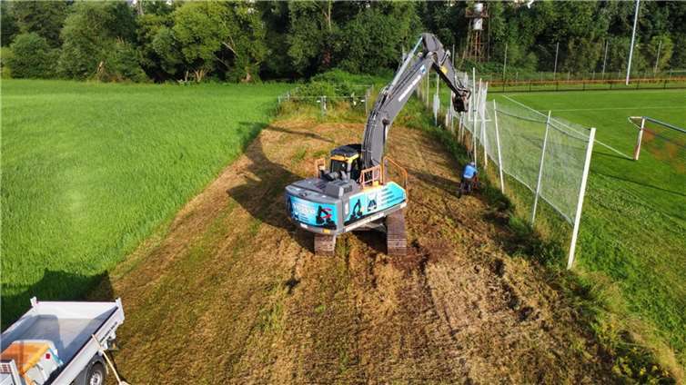 Die Firma Mohrs startet mit den Arbeiten. Foto: privat
