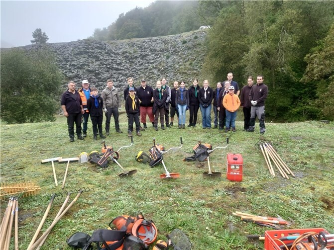 Die Flächen mussten freigeschnitten und aufkommende Büsche und Bäume zurückgeschnitten werden. Quelle: Carpe Diem Müllenbach-Laubach