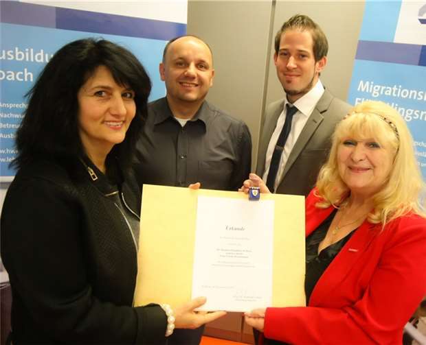 Die "Flüchtlingsnetzwerker" Nikolinka Georgieva, Hans-Maik Diehl, Jens Fiedermann und Projektleiterin Ursula Westermann (v.l.) erfüllen ihre Aufgabe mit viel Engagement und Herzblut. privat