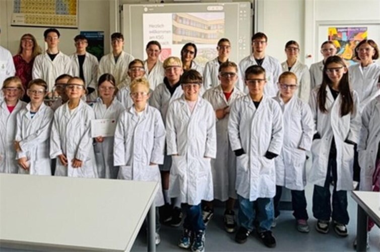 Die Forschergruppe zu Besuch am KSG