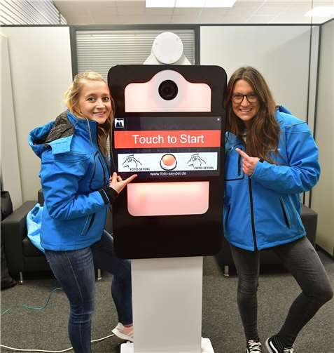 Die Fotobox steht am 4. April in „Terra Vulcania“. Peter Seydel