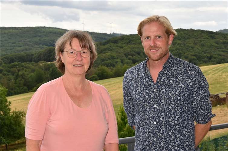 Die Fraktionsvorsitzenden Jutta Dietz (Grüne) und Andreas Schmitt (SPD). Foto: Albert Dietz