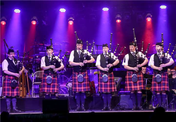 Die Frankfurter Clan Piper’s werden bei der Irischen Weihnacht III ihre Musik zu gehör bringen.Foto: Norbert Ittermann