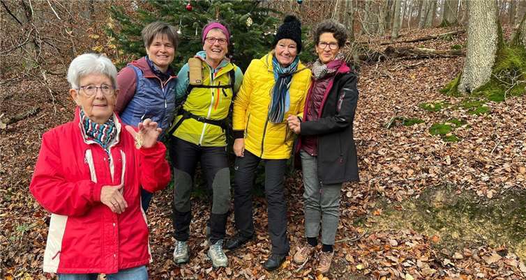 Die Frauen-Power mit den Gästen aus Höhr-Grenzhausen.  Fotos: privat