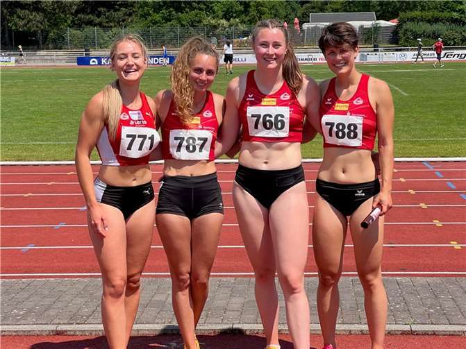 Die Frauen-Staffel über 4x100 Meter kann für Kassel planen. Für die A-Norm sorgten v.li. Sophia Junk, Jessica Roos, Lena Brunnhübner und Kira Roscher. Quelle: LG Rhein-Wied
