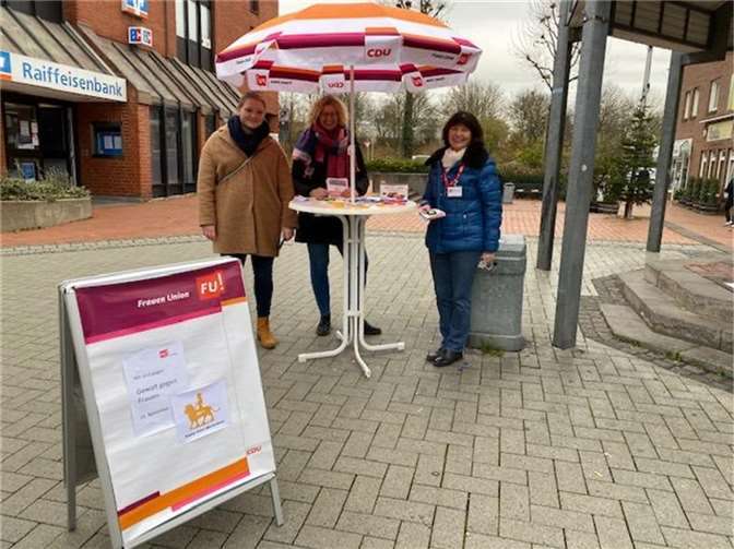 Die Frauen Union Meckenheim informierte am 25. November, dem Internationalen Tag gegen Gewalt an Frauen, wieder über ein Thema, das oft im Verborgenen bleibt.Foto: privat
