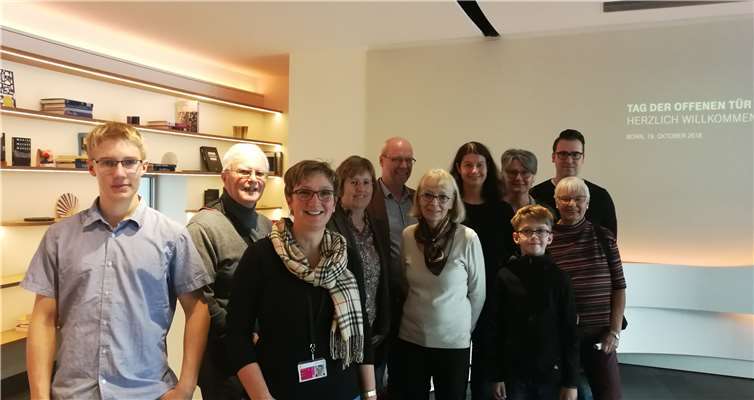 Die Frauen Union Wachtberg ergatterte einen der begehrten Besichtigungstermine in der Design Gallery. M. Scholz