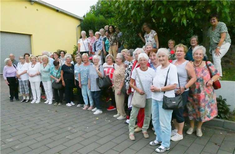 Die Frauen der kfd St. Albert machten sich an einem sonnigen Septembermorgen gemeinsam mit 50 weiteren Personen aus Andernach auf den Weg zur malerischen Moselstadt Trier. Foto: privat