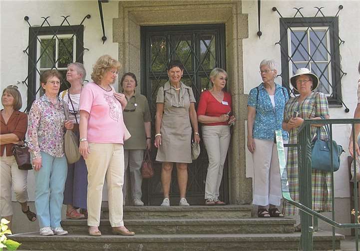 Die Frauen des Frauentreffs Meckenheim waren sich einig: „Adenauer hat sich ein schönes Fleckchen für sein Haus und seinen Garten ausgesucht. Wahrscheinlich haben ihn die vielen Treppenstufen so lange gesund gehalten.“ Privat
