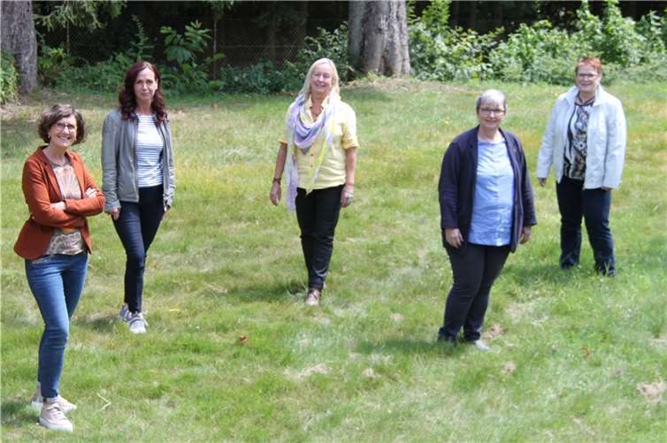 Die „Frauen in Aktion“ (v.l.n.r.) Barbara Horoba, Sylvia Schifano, Anke Hollatz, Beate Ullwer und Dorothea Samson.Foto: Pressestelle der Kreisverwaltung