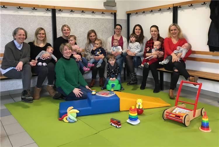 Die Frauen tauschen sich immer gegenseitig über verschiedene Themen ums Kind aus. Foto: privat