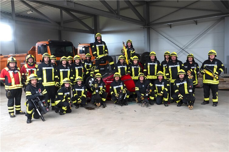 Die Freiwillige Feuerwehr Großmaischeid hielt am 27. und 28. September ein Ausbildungswochenende ab. Foto: Wolfgang Tischler