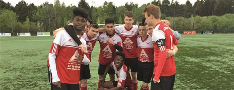 Die Freude über den Sieg war bei den Merlern Spielern groß. Privat