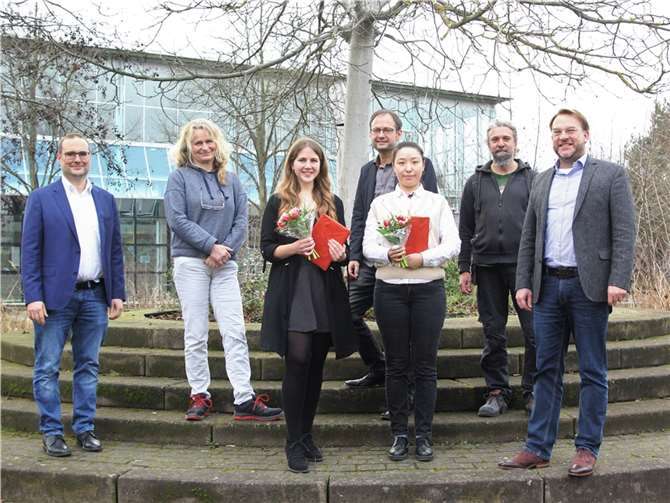 Die Freude über den bundesweiten Erfolg war groß.  Foto: Glasfachschule