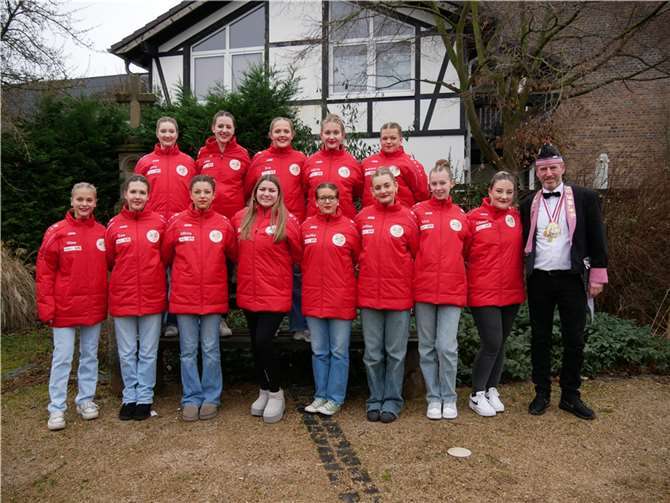 Die Freude über die Daunenjacken war groß.  Foto: privat